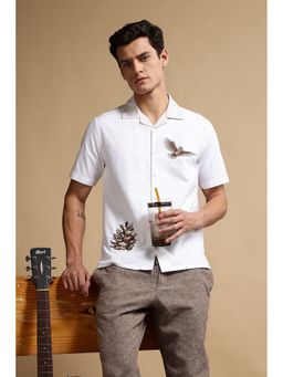 Eszett - Men Stripes White Half Sleeves Casual Shirt