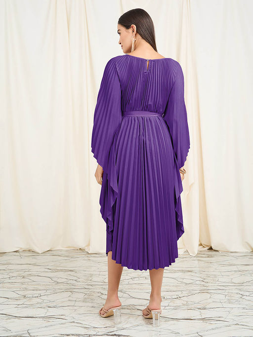 laxmi accordion pleat maxi dress purple fitted lace wedding dress Laxmi Accordion Pleat Maxi Dress Purple Selfie  Leslie
