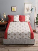 Red color option, Sold out, Currently selected
