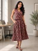 Maroon color option, Currently selected