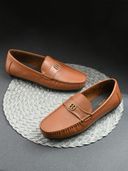 Tan color option, Currently selected