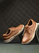 Tan color option, Currently selected