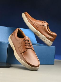 EGOSS - Men Tan Lace-Up Sneakers By Aspeerio