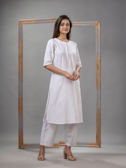Angoshobha - White Cotton Bengal Handwoven Kurta (Set of 2)