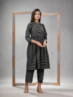 Angoshobha - Black Cotton Bengal Handwoven Kurta (Set of 2)
