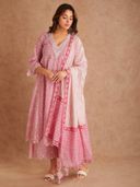 Pink color option, Currently selected