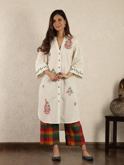 Spring Soul - Off-White Embroidered Kurta and Pant