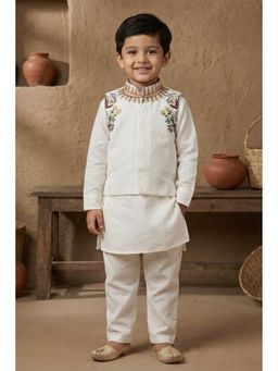Lagorii - Ivory Cotton Embroidered Kurta With Pyjama & Jacket