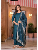 Green color option, Sold out, Currently selected