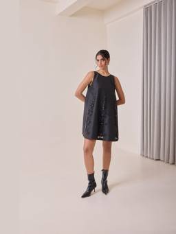 NeedleTen - Black Noir Art-Cut Shift Dress