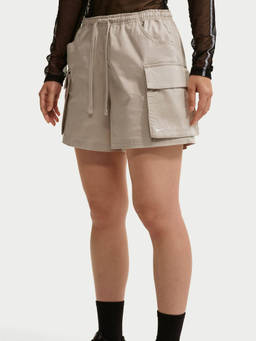 Nike - Women Beige Sportswear Shorts