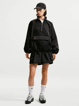 Nike - Women Black Sportswear Shorts