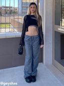 Black color option, Currently selected