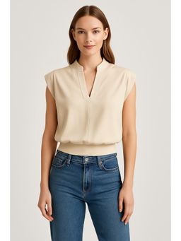 Cider - V-Neck Solid Pleated Crop Top