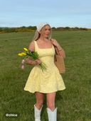 Yellow color option, Currently selected