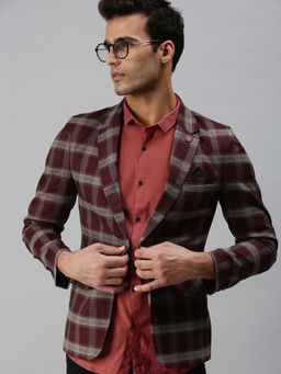 SHOWOFF - Men Checked Maroon Single Breasted Blazer