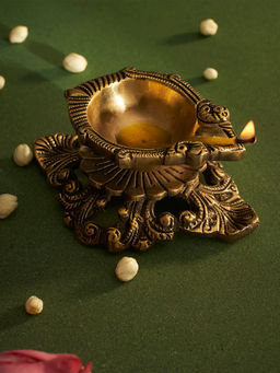 DecorTwist - Traditional Brass Pooja Vilakku
