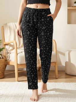 Bewakoof - Women's Jet Black All Over Printed Pyjamas