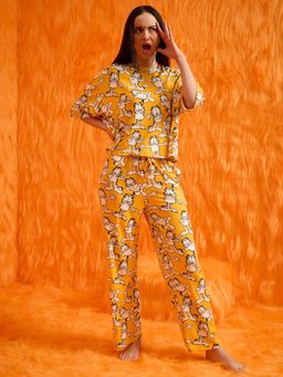 Sweet Dreams - Womens Playful Garfield T-Shirt with Pyjama