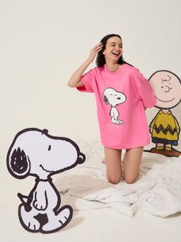 Sweet Dreams - Womens Cute Oversized Snoopy Night T-Shirt