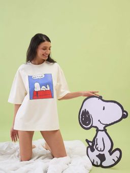 Sweet Dreams - Womens Cute Oversized Snoopy Night T-Shirt