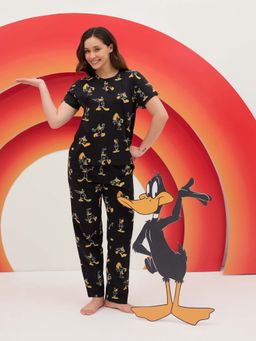 Sweet Dreams - Womens Playful Daffy Duck T-Shirt with Pyjama