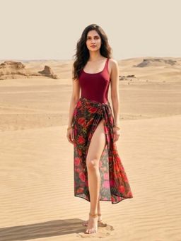 WomanLikeU - Black and Red Floral Print Beach Sarong