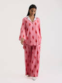 Pink color option, Currently selected