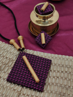 LADDKI - Gold Statement Traditional Jewellery Set (16)