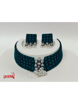 LADDKI - White Stones Western Jewellery Set