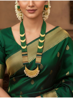 LADDKI - White Pearl Traditional Jewellery Set (18)
