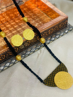 LADDKI - Gold Statement Traditional Jewellery Set (17)