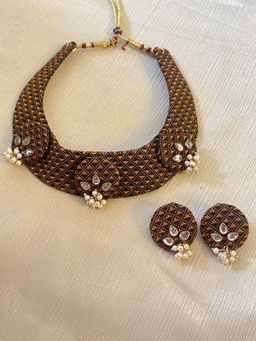 LADDKI - White Pearl Traditional Jewellery Set
