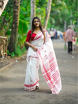 Aparna - Red And White Bhuj Cotton Saree Without Blouse For Women
