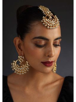 SWABHIMANN - Masoom White Kundan Maang Tikka with Earrings
