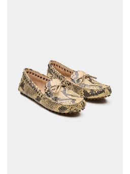 Oroh - Women Multi-Color Vela Moccasins