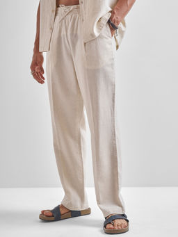 HIGHLANDER - Beige Solid Elasticated Pleated Trouser