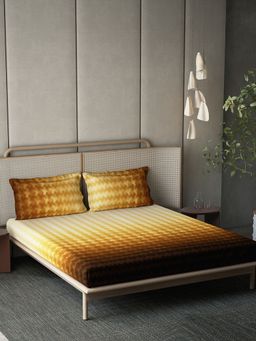 Ddecor Live Beautiful - Rhythm Cotton King Bedsheet With 2 Pillow Covers - Brown