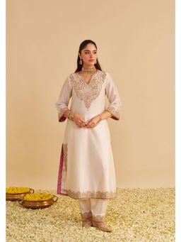 Sheetal Batra - Areefa - Dabka Rich Banarasi Daisy Ivory Kurta With Salwar