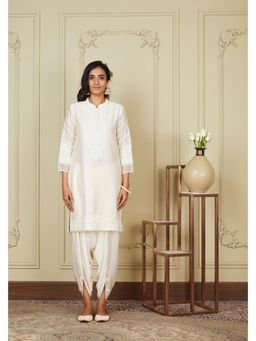 Sheetal Batra - Ayika Daisy Ivory Short Kurta With Dhoti And Dupatta