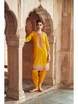 Sheetal Batra - Fahmida - Heirloom Mustard Short Kurta With Tulip Pant And Dupatta