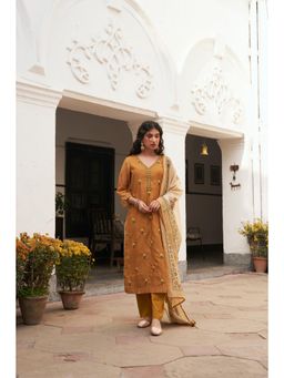 Karaj Jaipur - Mustard Chanderi Embroidered Kurta with Pant and Dupatta