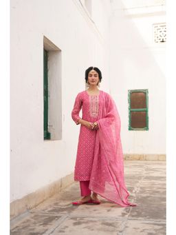 Karaj Jaipur - Pink Chanderi Mirror Work Kurta with Pant and Dupatta
