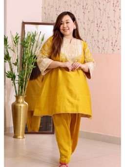 Sheetal Batra - Mohsina - Glaze Mustard Short Kalidaar Choga With Salwar