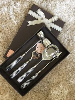 Faaya Gifting - Bar Set - Black / White