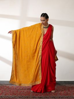 Swtantra - Mustard Dupatta With All Over Parallel Embroidery