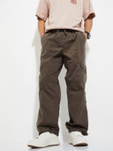 Brown color option
