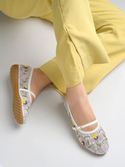 Shoetopia - White Floral Embroidered Mary Jane