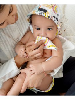 Cocoon Care - Bamboo Muslin Bib Wash Cloth with Adorable Jungle Safari Print for Babies (0-6 Months)