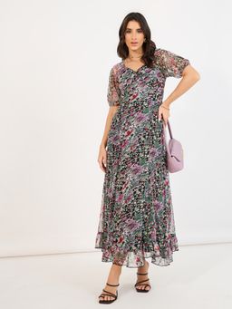 Styli - Multi Colour Sweetheart Neck A Line Dress with Ruffle Flare Hem